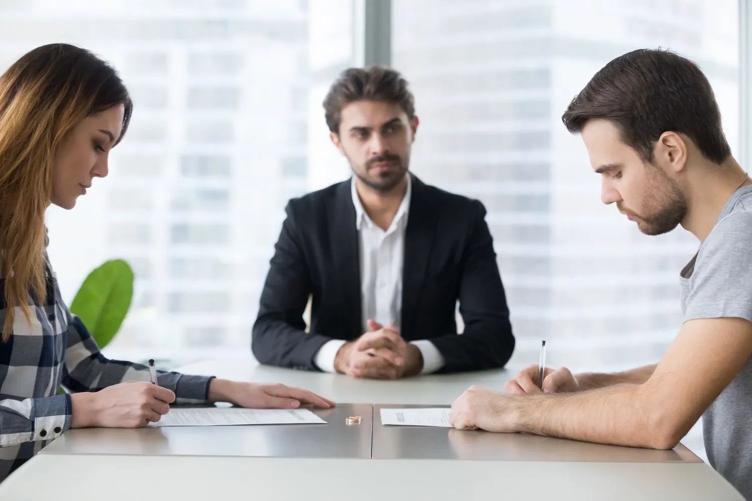 How EH Mediation Guides Couples Toward Fair and Balanced Outcomes Fareham